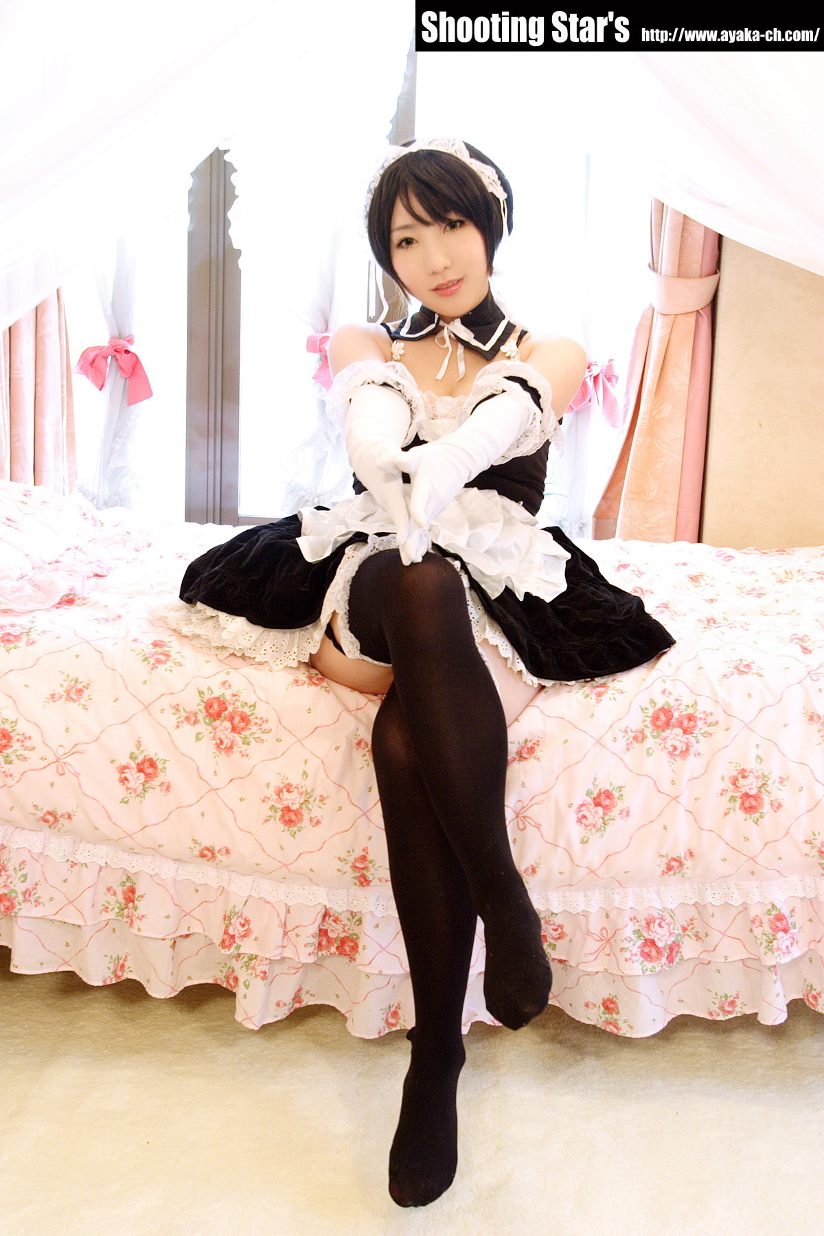 [Cosplay]  Sexy Maid with big boobs 2